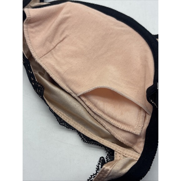 Frederick's Of Hollywood Black Lace Under Wire Bra Lined 40DD NWT Voluptuous - Picture 6 of 7